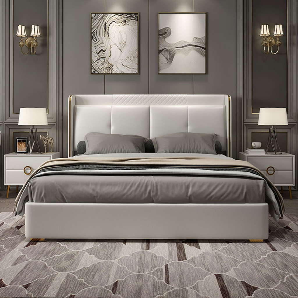 Elara – Luksuriøs dobbeltseng i hvitt skinn med gulldetaljer